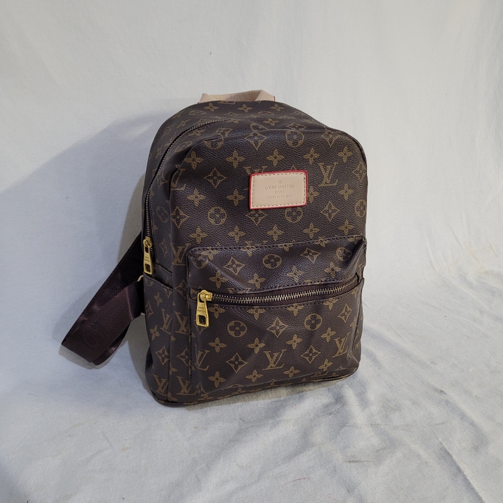 New Fashion Mini Backpack In Iconic Style